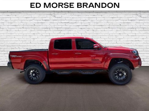 Used 2015 Toyota Tacoma PreRunner w/ TRD Sport Package RWD image 4