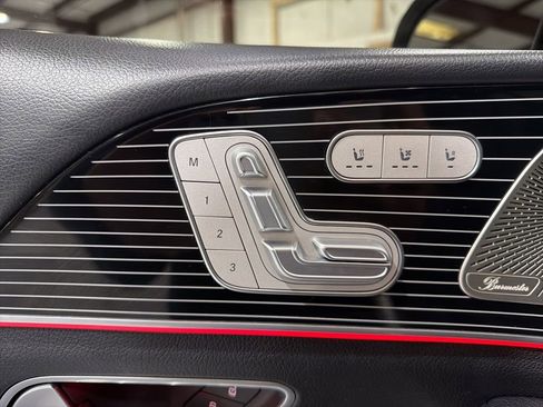 Used 2024 Mercedes-Benz GLS 450 4MATIC image 27