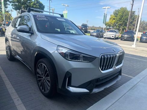 Used 2025 BMW X1 xDrive28i AWD/4WD image 2