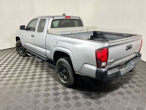 Used 2021 Toyota Tacoma SR image 10