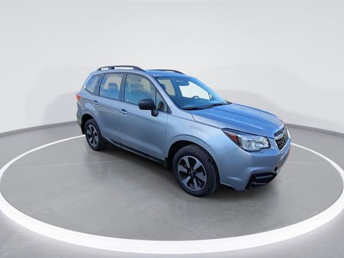 Used 2018 Subaru Forester 2.5i w/ Alloy Wheel Package image 2