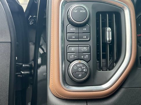 Used 2021 Chevrolet Silverado 3500 High Country AWD/4WD image 29