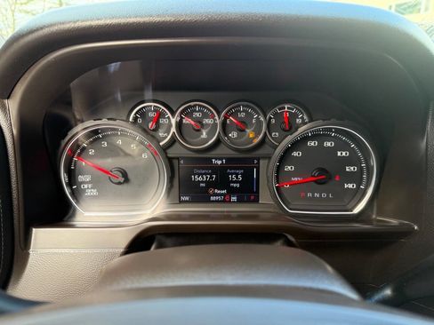 Used 2021 Chevrolet Silverado 1500 LT image 13