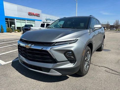 Used 2023 Chevrolet Blazer LT w/ Convenience Package image 2