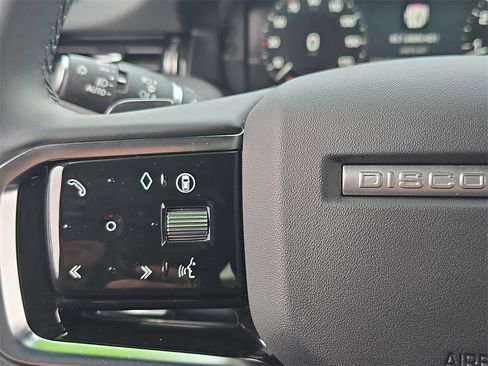 Certified 2025 Land Rover Discovery Sport Dynamic SE image 19