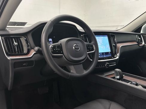 Used 2024 Volvo V60 B5 Cross Country Plus w/ Climate Package AWD/4WD image 10