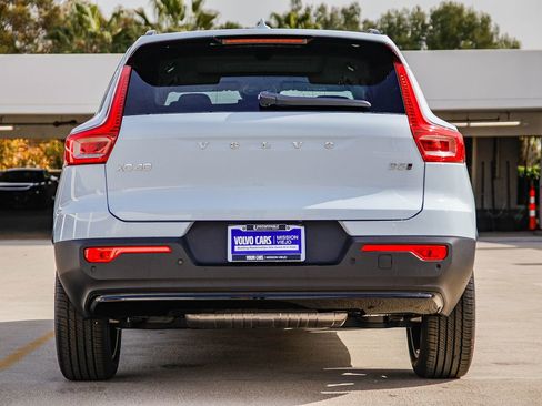 New 2026 Volvo XC40 B5 Plus w/ Protection Package Premier image 5