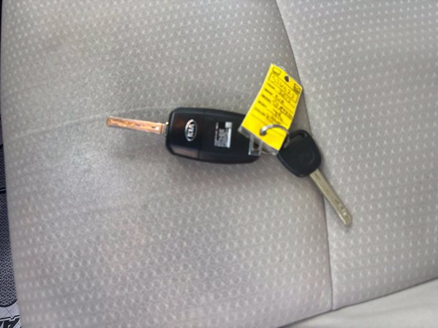 Used 2013 Kia Sorento LX w/ Convenience Pkg AWD/4WD image 28