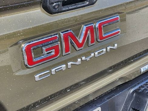 New 2025 GMC Canyon Elevation w/ Convenience Package image 7