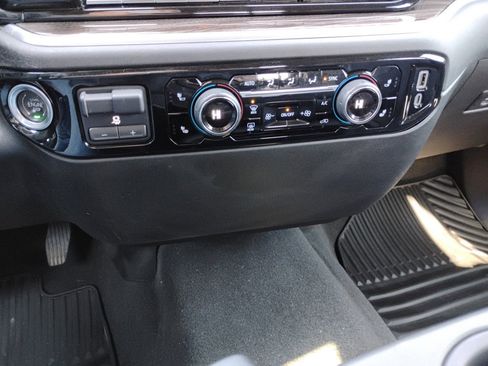 Used 2025 Chevrolet Silverado 2500 LT w/ Trail Boss Package image 29