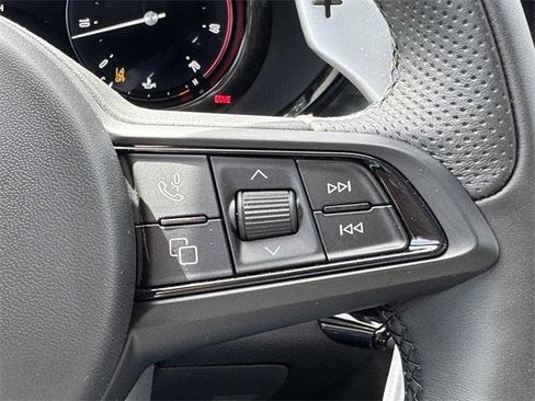 New 2025 Alfa Romeo Tonale w/ Premium Package image 18