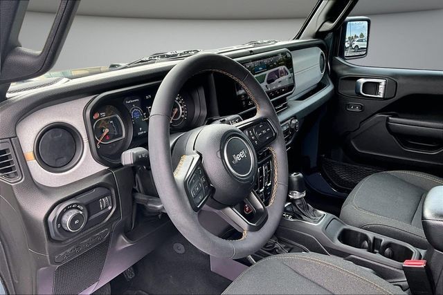 Used 2024 Jeep Wrangler Unlimited Sport AWD/4WD image 17