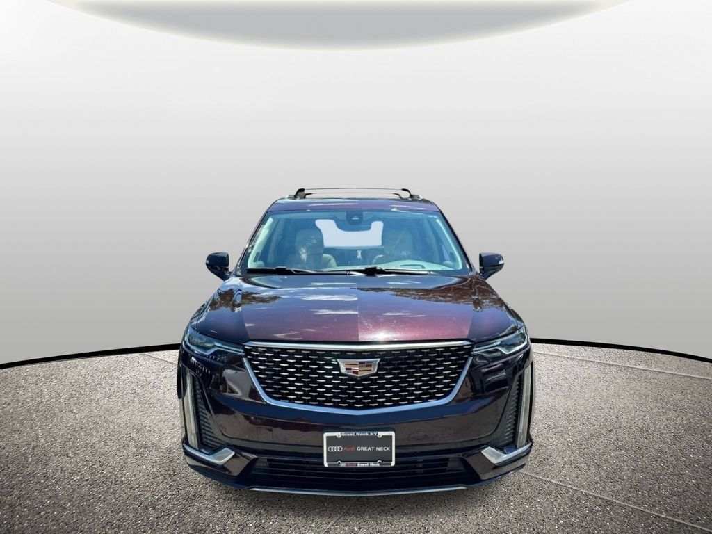 Used 2020 Cadillac XT6 Premium Luxury AWD/4WD image 2
