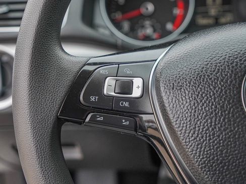 Used 2017 Volkswagen Passat 1.8T S image 26