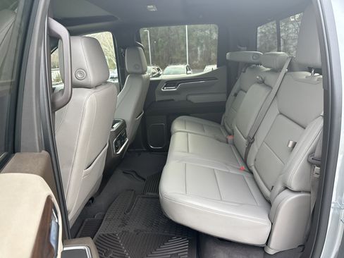 Used 2023 GMC Sierra 1500 SLT w/ SLT Premium Plus Package image 31
