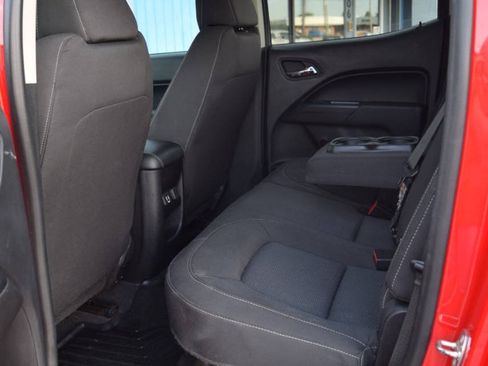 Used 2020 Chevrolet Colorado LT RWD image 38