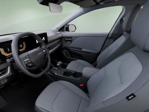 New 2025 Kia K4 LXS image 34