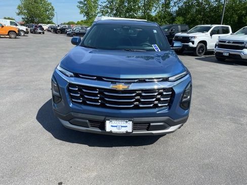 Used 2026 Chevrolet Equinox LT AWD/4WD image 19