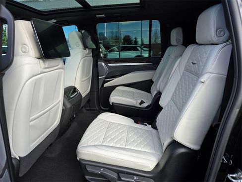 New 2026 Cadillac Escalade ESV Platinum Sport image 18