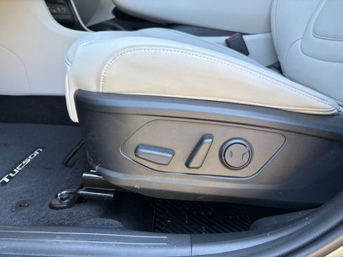 New 2026 Hyundai Tucson Limited FWD image 12
