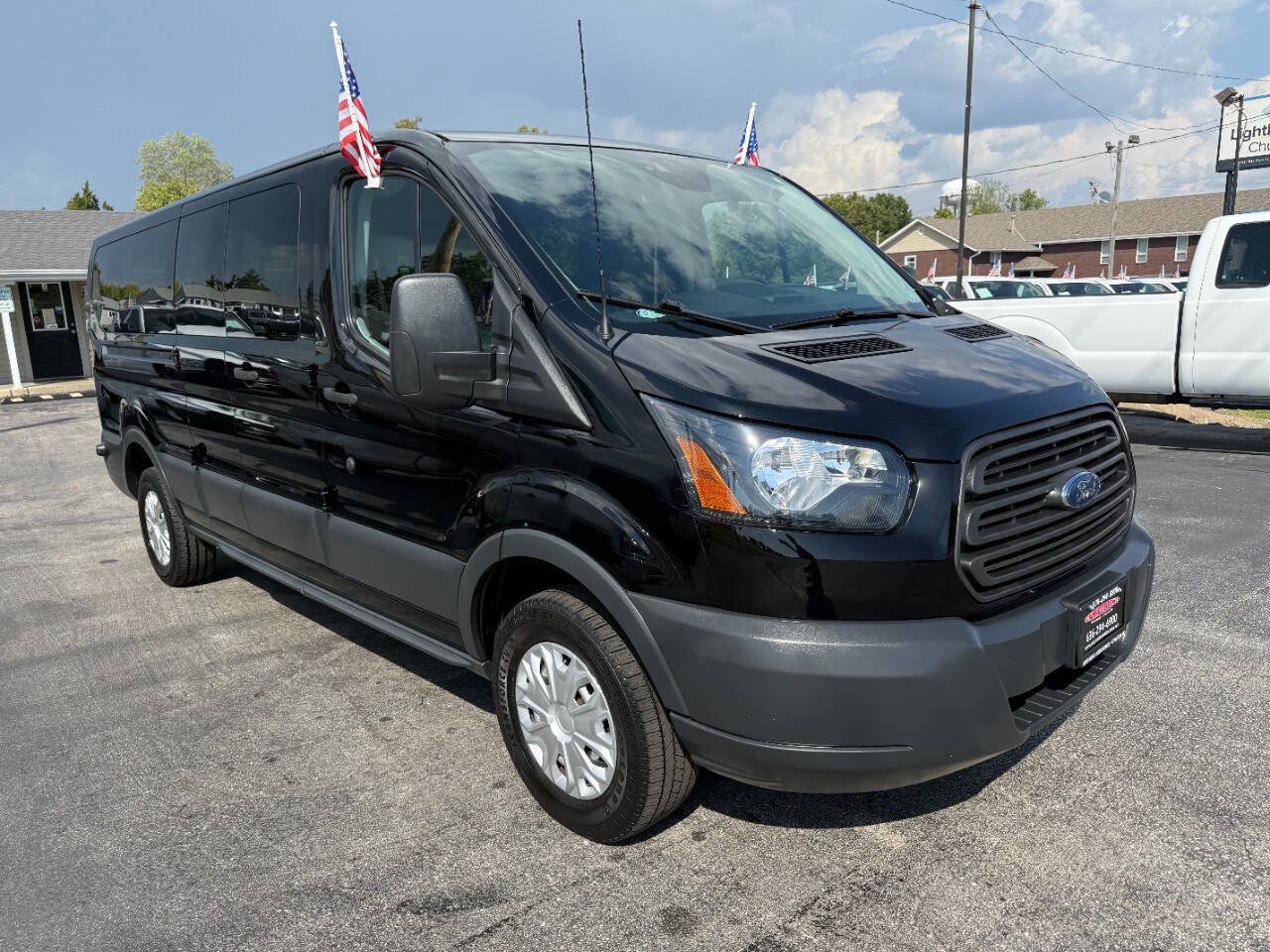 Used 2018 Ford Transit 350 XL RWD image 4