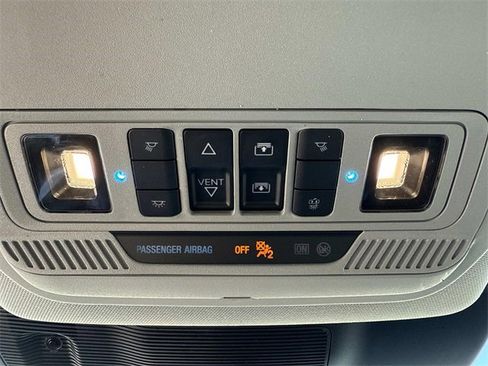 Used 2022 Ford Explorer XLT w/ Equipment Group 202A image 22