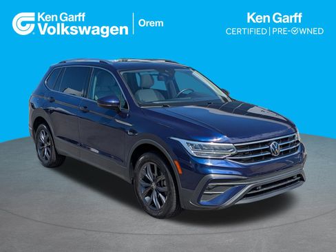 Used 2022 Volkswagen Tiguan SE AWD/4WD image 1