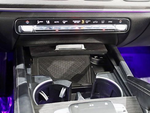 Used 2020 Mercedes-Benz GLE 580 4MATIC image 27