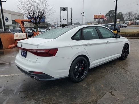 Certified 2025 Volkswagen Jetta GLI Autobahn w/ GLI Black Package image 4