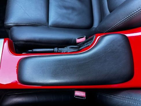 Used 2004 Chevrolet SSR w/ Preferred Equipment Group image 17