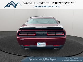 Used 2020 Dodge Challenger SXT w/ Blacktop Package RWD video 4