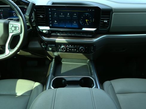 Used 2024 Chevrolet Silverado 2500 LT w/ All Star Edition image 8