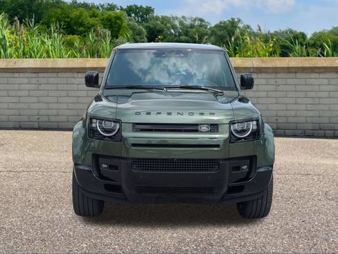 New 2026 Land Rover Defender 110 X-Dynamic SE AWD/4WD image 2