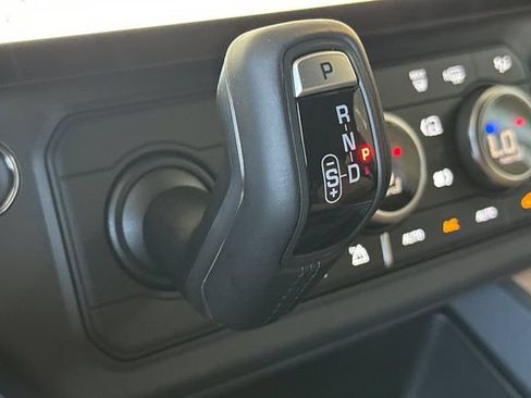 Used 2026 Land Rover Defender 110 S AWD/4WD image 20