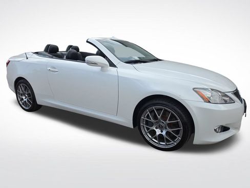 Used 2010 Lexus IS 350C w/ Luxury Pkg RWD image 6