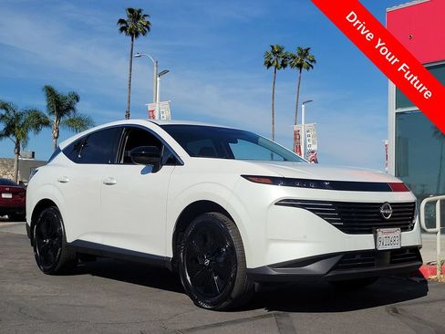 Used 2025 Nissan Murano SV FWD image 32