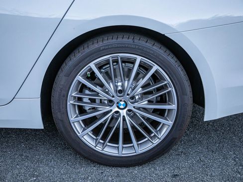 Used 2019 BMW 530e w/ Convenience Package image 12