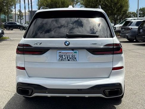 Certified 2024 BMW X7 xDrive40i w/ M Sport Package AWD/4WD image 9