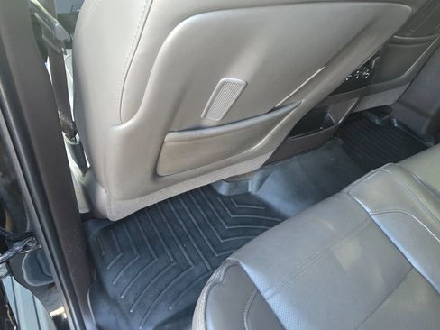 Used 2016 GMC Yukon Denali w/ Enhanced Security Package RWD image 35