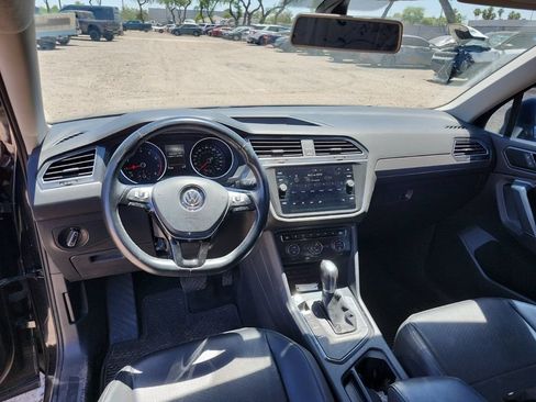 Used 2018 Volkswagen Tiguan SE FWD image 9