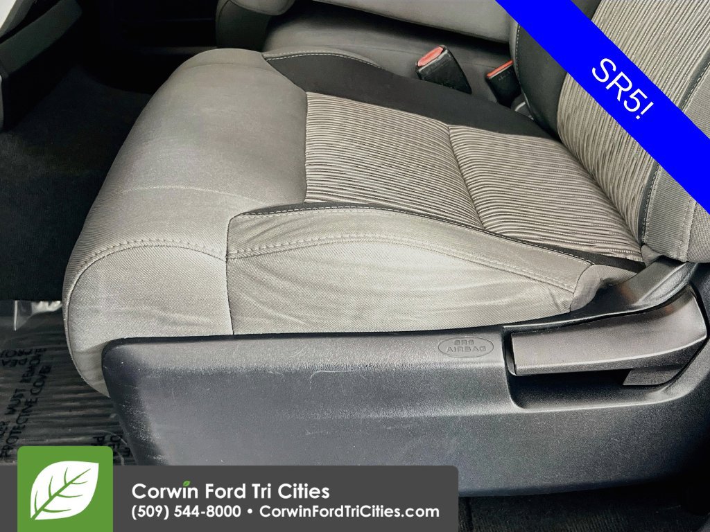 Used 2014 Toyota Tundra SR5 AWD/4WD image 21