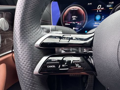 Used 2023 Mercedes-Benz E 450 Cabriolet image 28