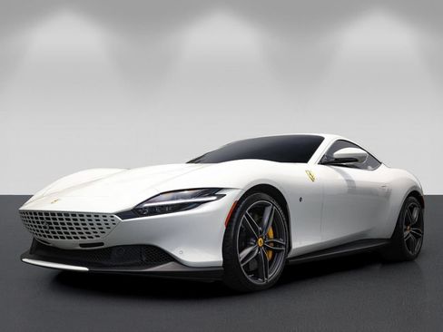 Certified 2021 Ferrari Roma RWD image 7