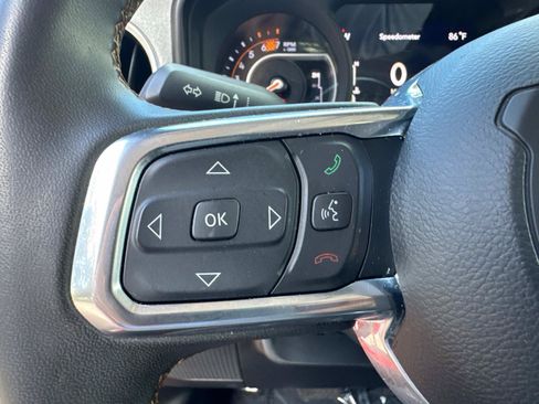 Used 2024 Jeep Wrangler Unlimited Sahara AWD/4WD image 30