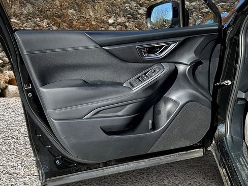 Used 2023 Subaru Forester Premium image 21