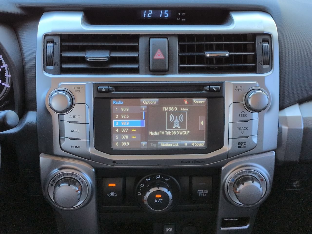 Used 2017 Toyota 4Runner SR5 Premium RWD image 18