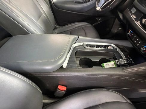 Certified 2022 Buick Enclave Essence w/ Experience Buick Package FWD image 38