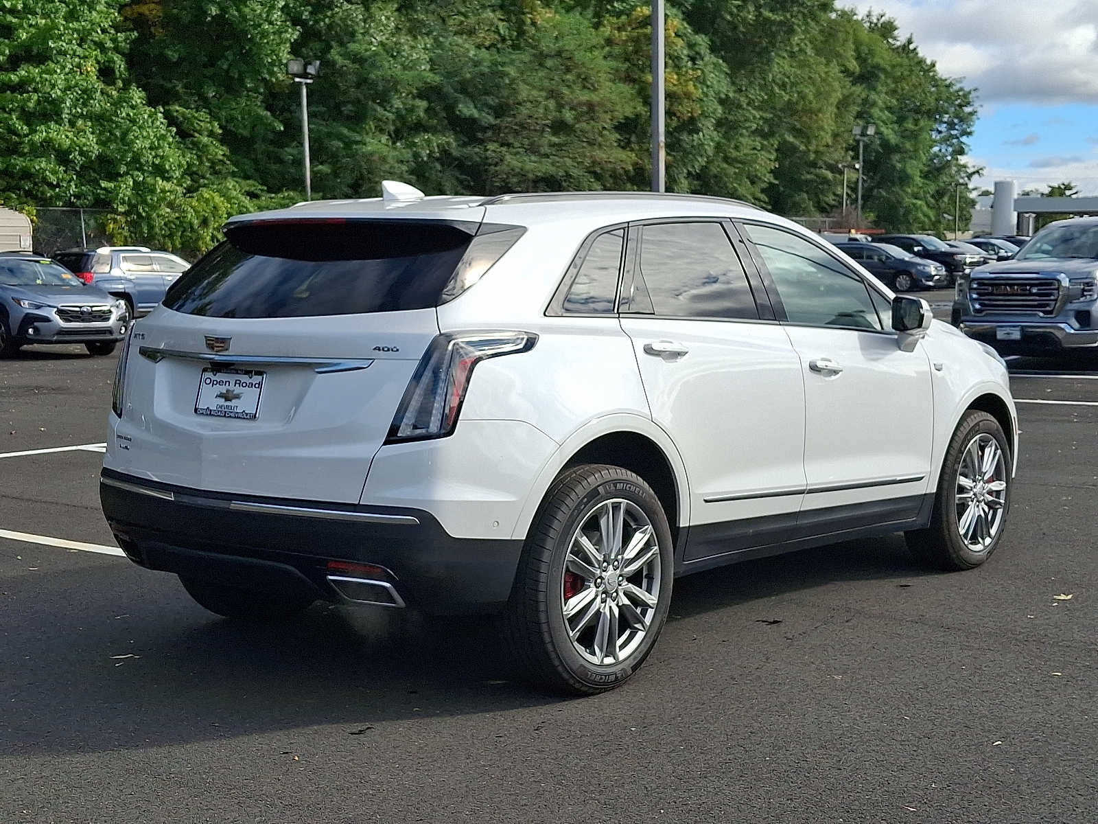 Certified 2025 Cadillac XT5 Sportv w/ Technology Package AWD/4WD image 6