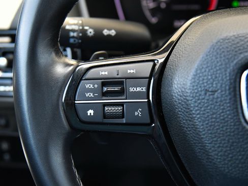 Used 2024 Honda Civic Sport image 29