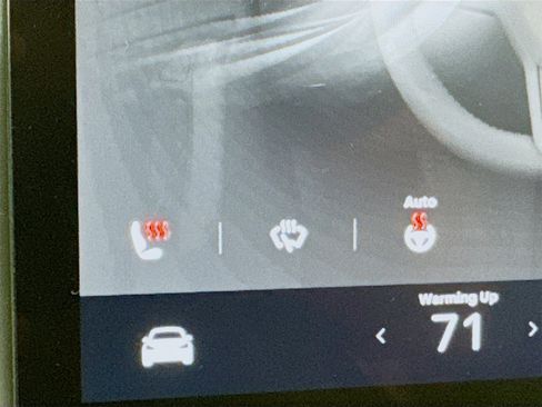 Used 2023 Tesla Model Y Long Range image 15